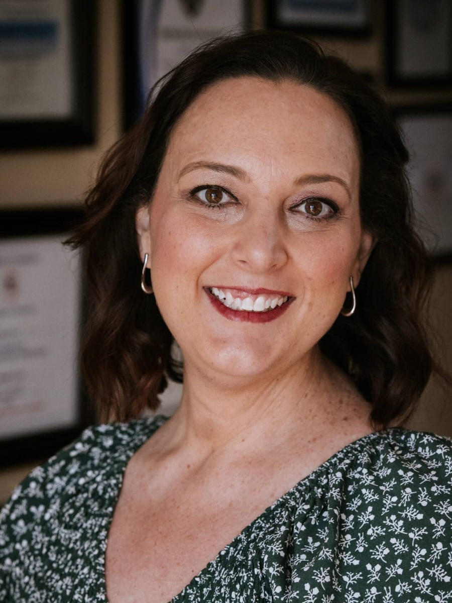 Amanda Reeves, Office Manager at Tioga Plumbing in Hurst, TX