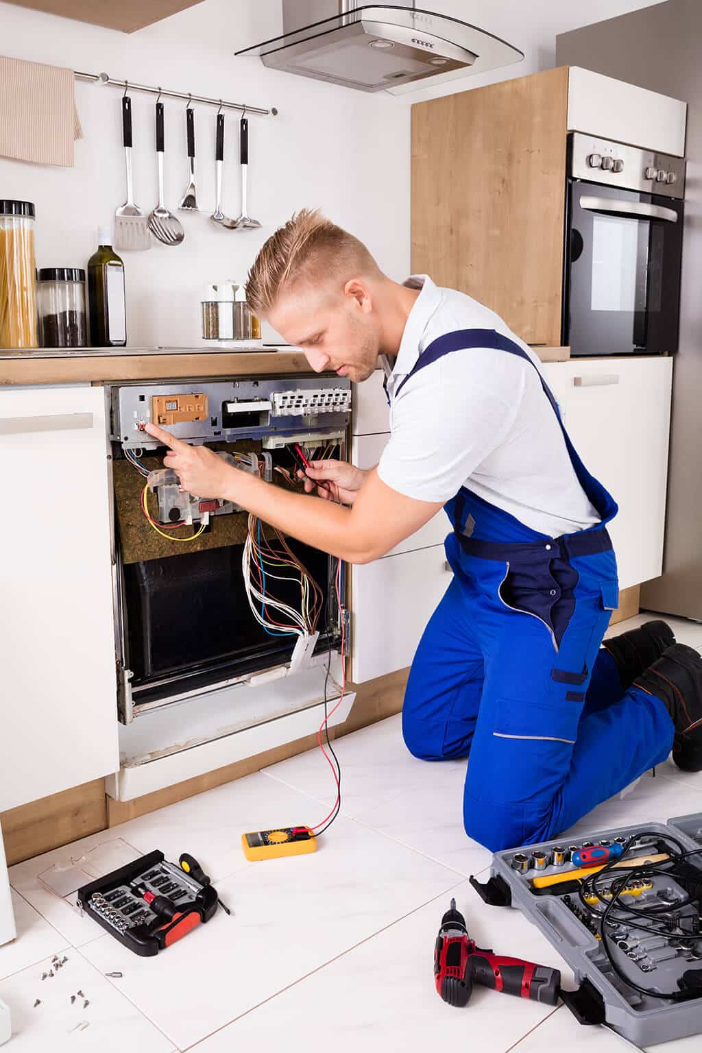 Reasons to Hire an Electrician | Bedford, TX