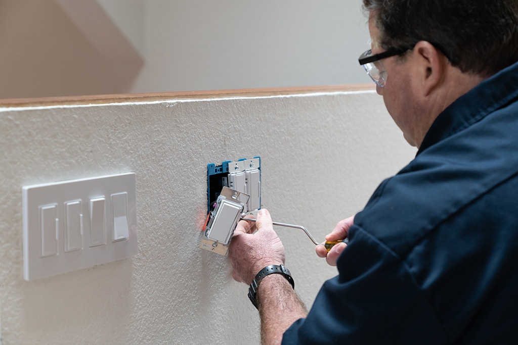 Electrical Service Options To Keep Your Home Safe | Hurst, TX