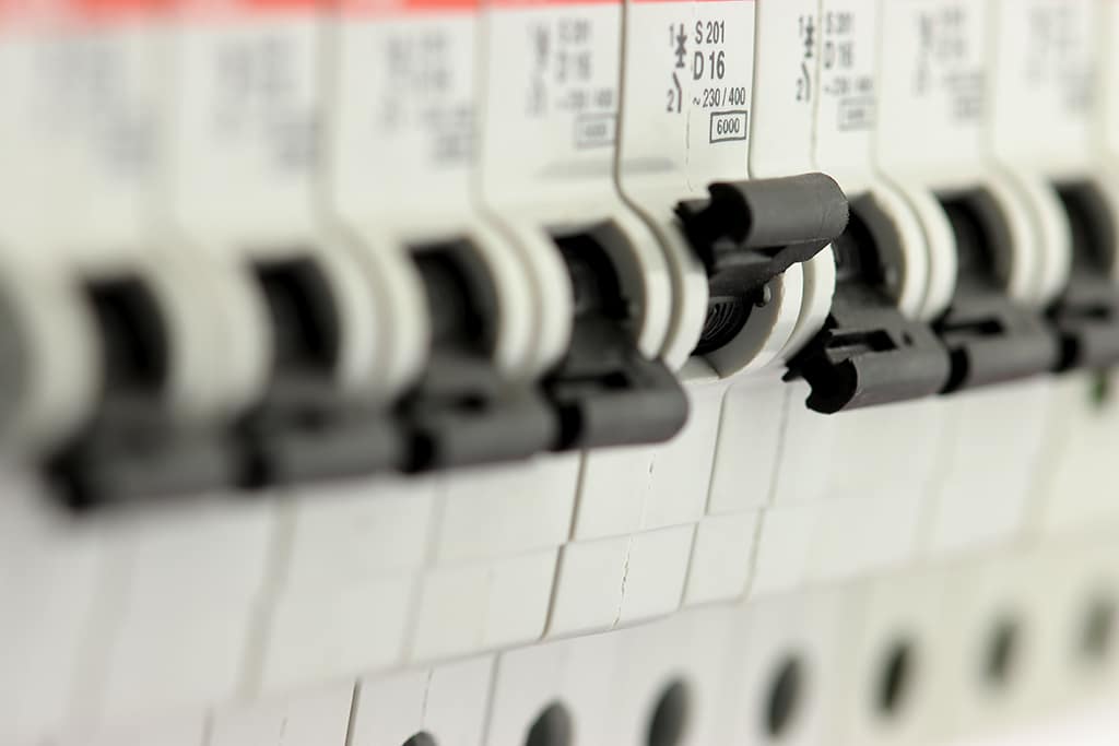 Electrician Guide: My Circuit Breaker Keeps Tripping | Grapevine, TX
