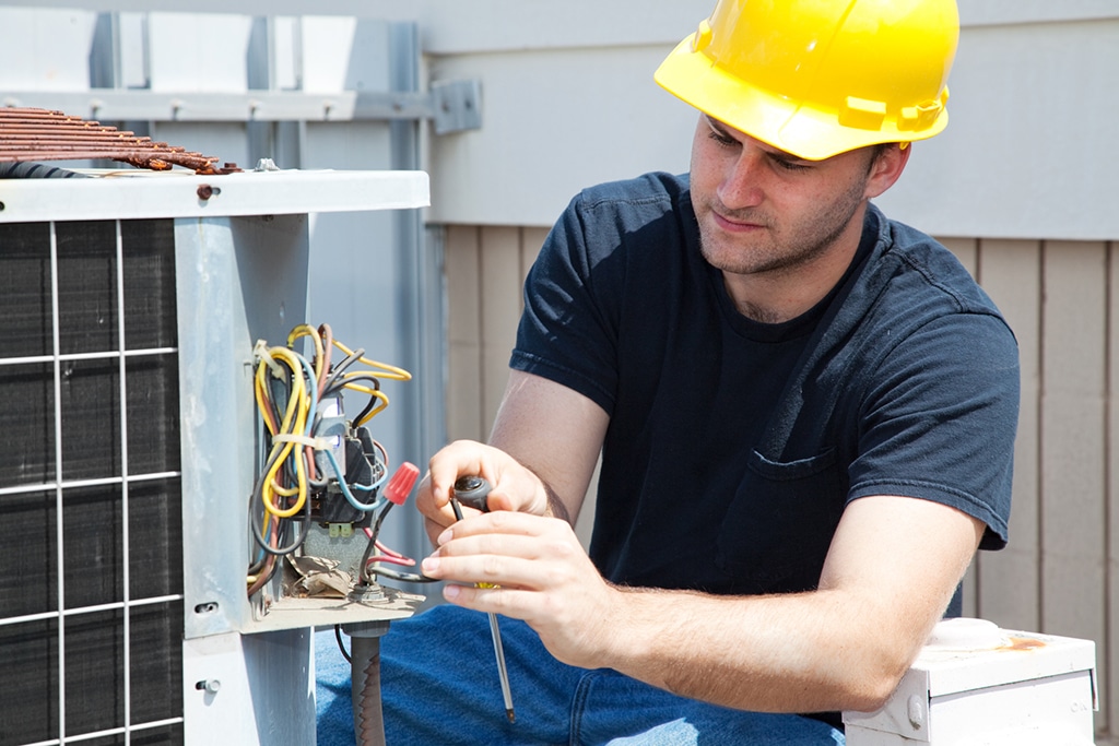AC Problems That Require The Intervention Of An Electrician | Keller, TX