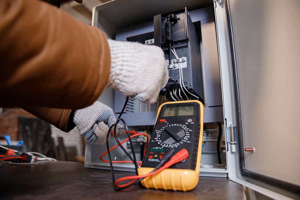 The Importance Of Hiring <strong>Electrical Contractors</strong> For Your Commercial Property | <strong>Arlington, TX</strong>