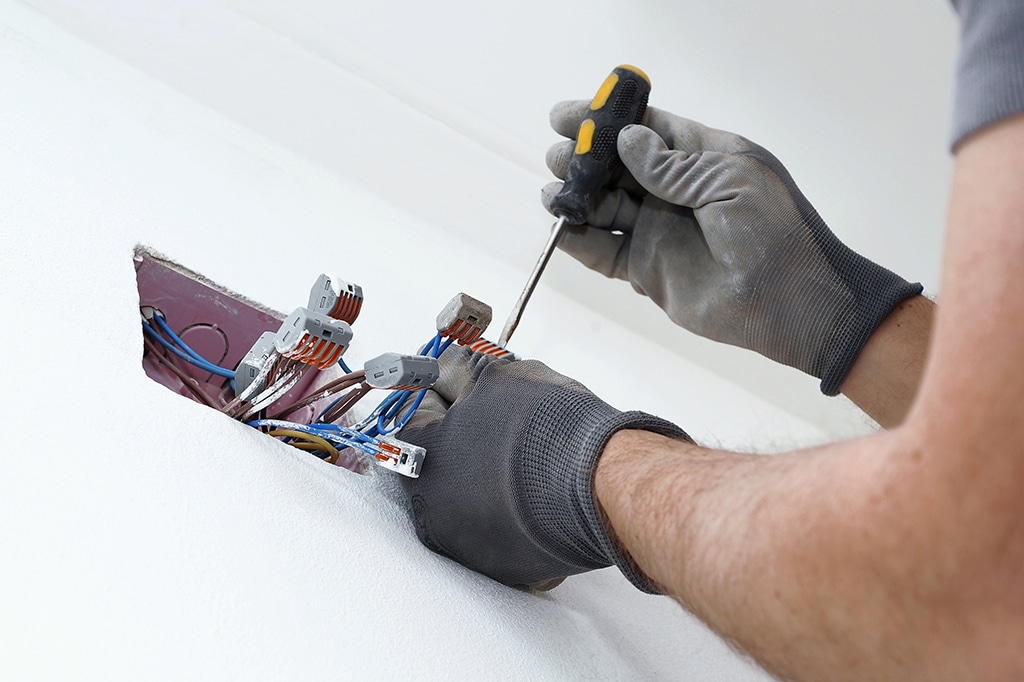 Finding The Best <strong>Electrical Contractor</strong> For Your Project | <strong>Irving, TX</strong>