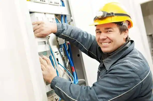 5 Things to Check before Hiring an Electrician in Fort Worth - Tioga Plumbing and Electric